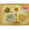 9月9日　かおりごはん　玉葱と厚揚げの味噌汁　野菜メンチカツ　小松菜のごま和え　牛乳
