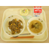 8月21日　開拓丼　豆腐とわかめの味噌汁　豆乳入りレモンのムース　牛乳