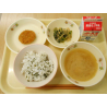 9月8日　わかめごはん　大根と厚揚げの味噌汁　野菜メンチカツ　小松菜のごま和え　牛乳