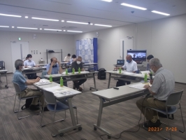 　↑　会議の様子